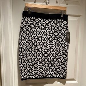Vince Camuto Black and White Floral Pencil Skirt